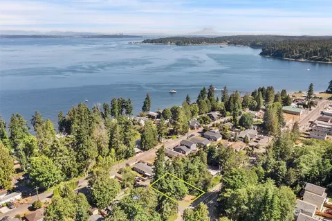 1 NE Lot Ne Geneva St, Suquamish, WA 98392