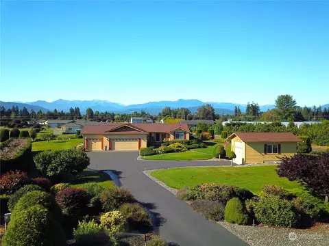 20 Westgate Ln, Sequim, WA 98382