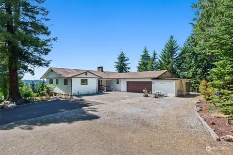 69 Hammond Rd, Raymond, WA 98577