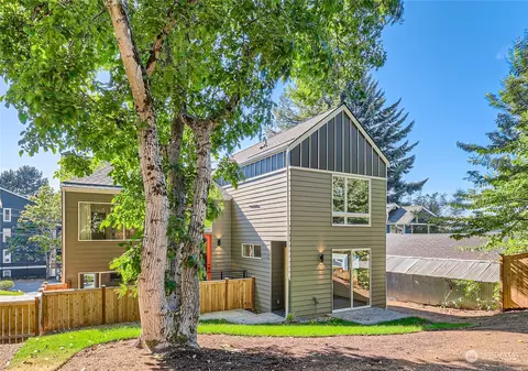 9524 3rd Ave NE #C, Seattle, WA 98115
