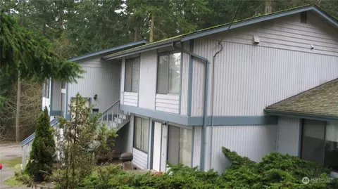 3154 Hawks Prairie Rd, Oak Harbor, WA 98277