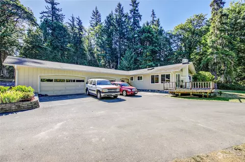 4452 Eastway Dr SE, Port Orchard, WA 98366