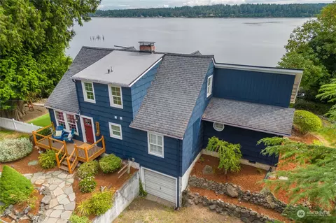 8438 NE Washington Ave, Bremerton, WA 98311