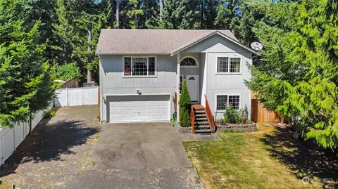 721 E Lakeshore Dr E, Shelton, WA 98584