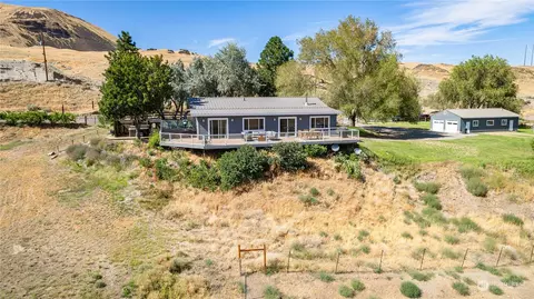 7053 Colockum Rd, Malaga, WA 98828