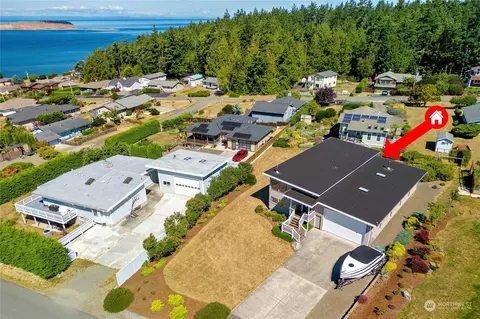 161 S Rhododendron Dr, Port Townsend, WA 98368