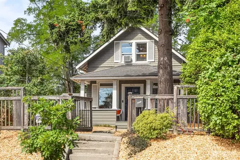 7631 46th Ave S, Seattle, WA 98118