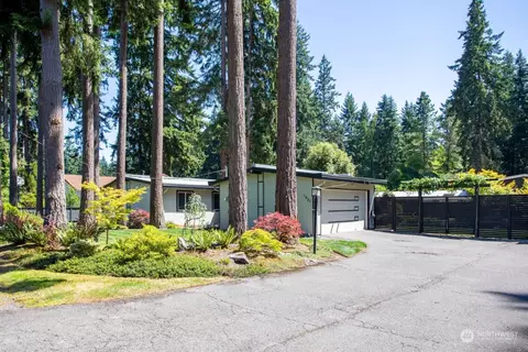 1427 NW 205th St, Shoreline, WA 98177