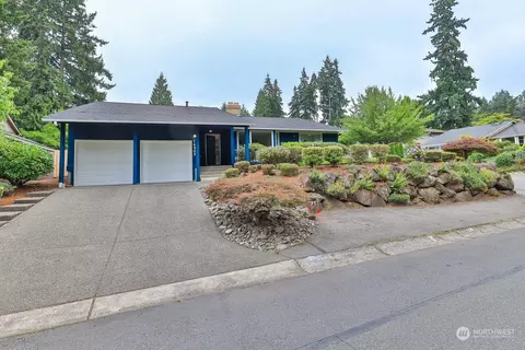 16905 NE 27th St, Bellevue, WA 98008