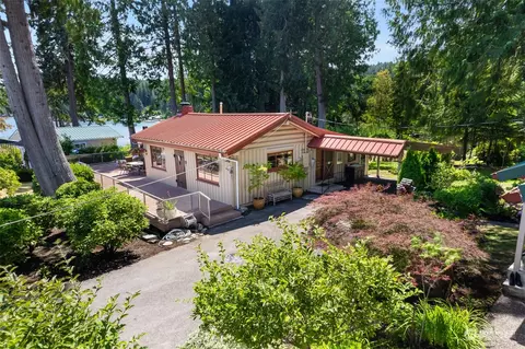 51 E Mason Ave, Union, WA 98592