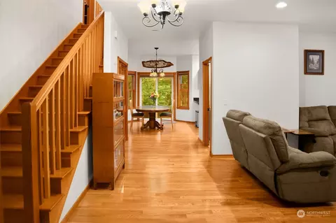 9517 208th Ave E, Lake Tapps, WA 98391 photo 5