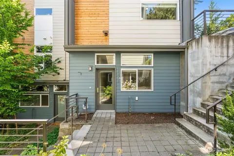 2601 22nd Ave W #E, Seattle, WA 98199