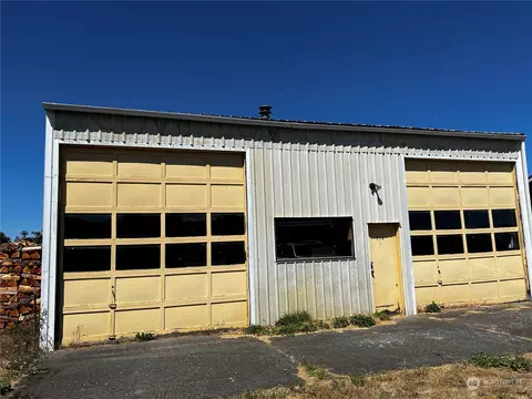 714 E Fir St, Sequim, WA 98382