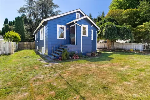 208 E Section St, Mount Vernon, WA 98273 photo 1