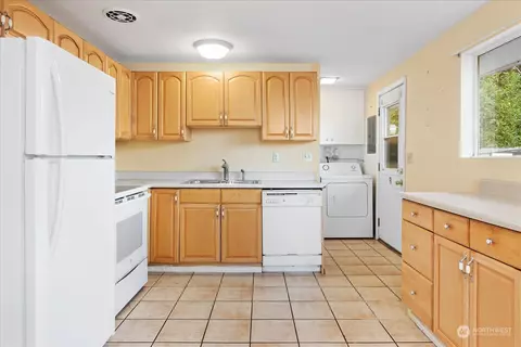 19032 103rd Ave NE, Bothell, WA 98011 photo 15