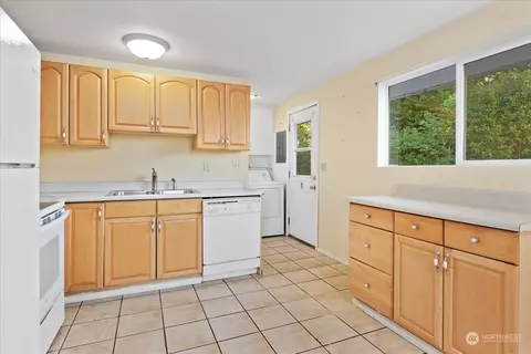 19032 103rd Ave NE, Bothell, WA 98011 photo 14