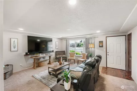 17021 B St E, Spanaway, WA 98387 photo 4