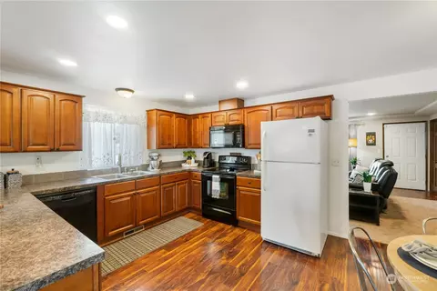 17021 B St E, Spanaway, WA 98387 photo 8