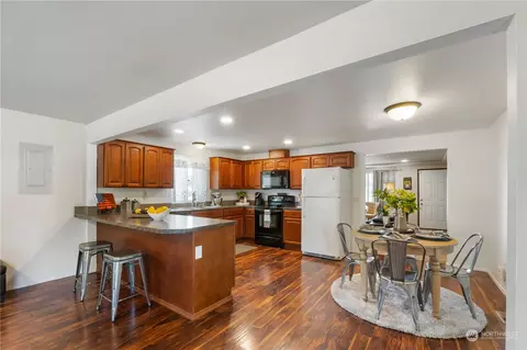17021 B St E, Spanaway, WA 98387 photo 9