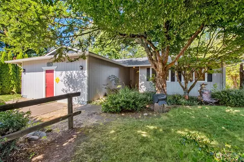 181 Valley Meadows Dr, Chehalis, WA 98532