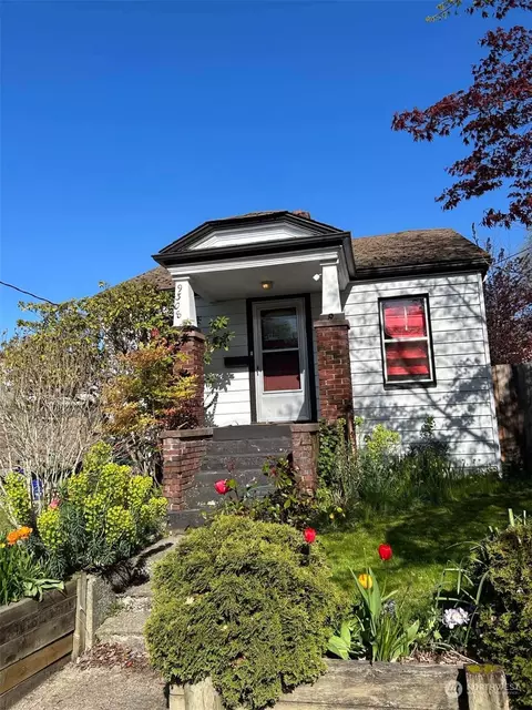 9308 53rd Ave S, Seattle, WA 98118