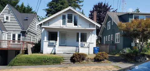 1514 Warren Ave N, Seattle, WA 98109