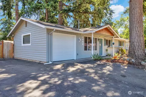 1930 Ginkgo St SE, Auburn, WA 98002