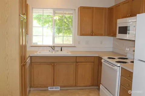 23211 40th Ave E, Spanaway, WA 98387 photo 6