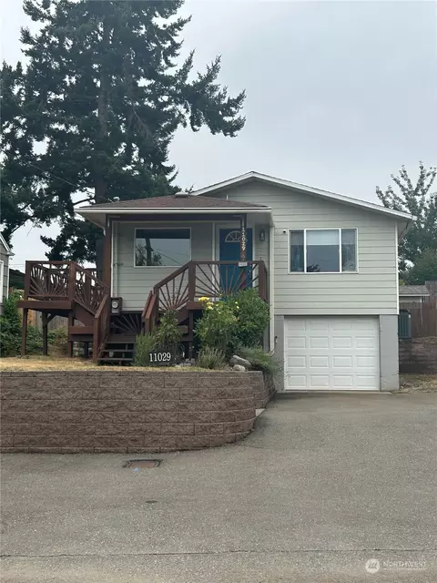 11029 4th Ave S, Burien, WA 98168