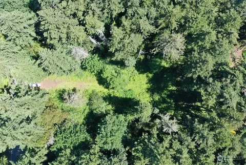 138 Nn Manzanita Rd NE, Bainbridge Island, WA 98110