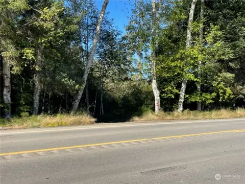 27 Nn State Route 101, Ilwaco, WA 98624