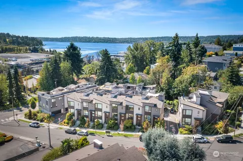 18111 65th Ave NE #104, Kenmore, WA 98028