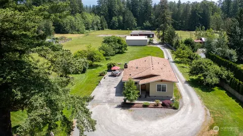 18040 Colony Rd, Bow, WA 98232
