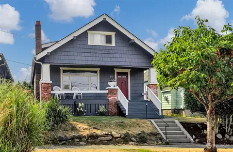 916 N Cedar St, Tacoma, WA 98406