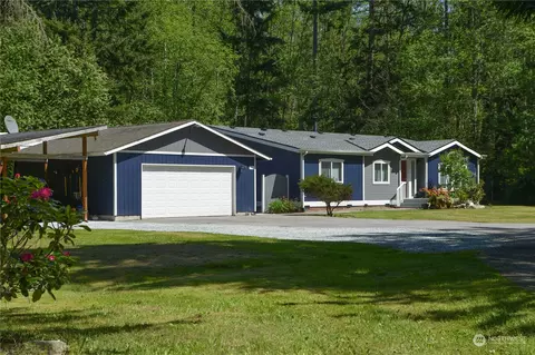 760 Twin Pines Dr, Camano Island, WA 98282