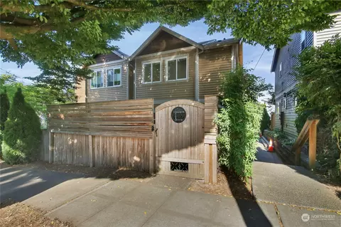 9432 35th Ave SW #B, Seattle, WA 98126