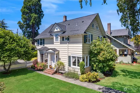 1812 Rucker Ave, Everett, WA 98201