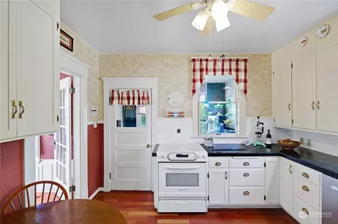 1812 Rucker Ave, Everett, WA 98201 photo 11