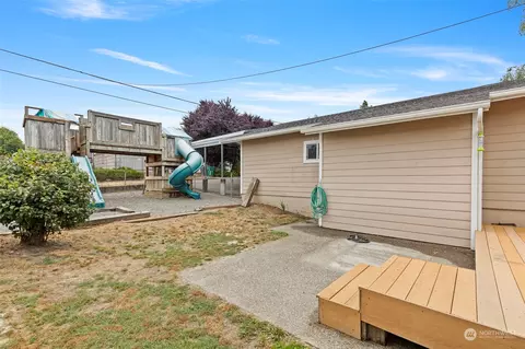 2124 E 21st St, Bremerton, WA 98310 photo 14