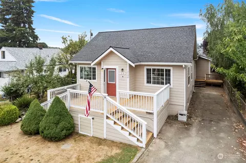 2124 E 21st St, Bremerton, WA 98310