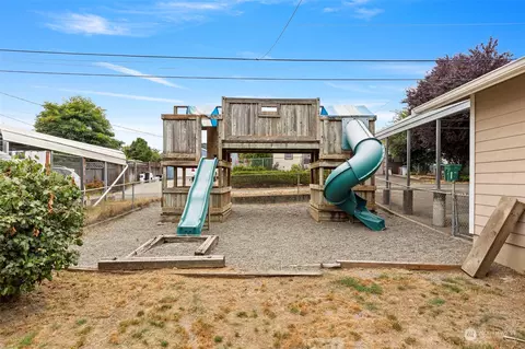2124 E 21st St, Bremerton, WA 98310 photo 17