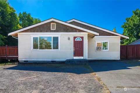 1935 Lincoln Ave SE, Port Orchard, WA 98366