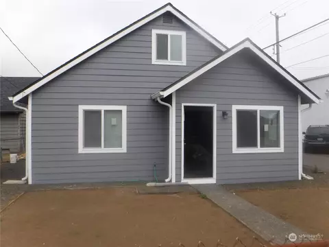 309 30th St, Hoquiam, WA 98550