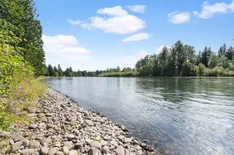 237 Green Water Dr, Toledo, WA 98591