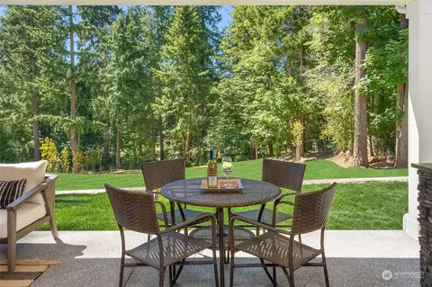 18979 160th Ave NE, Woodinville, WA 98072