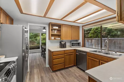 11 170th Pl SE, Bothell, WA 98012 photo 6