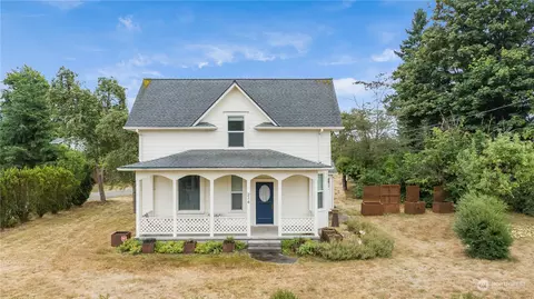 216 E Highland Dr, Arlington, WA 98223
