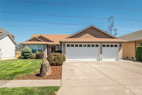2288 Nicola Ln, Longview, WA 98632