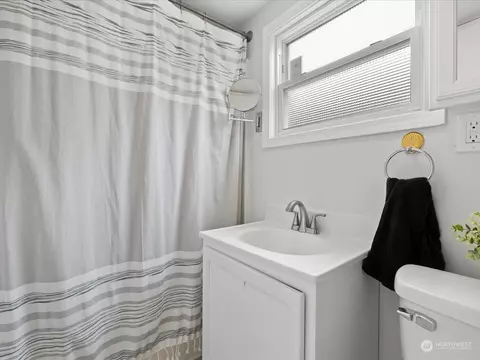 6028 Oakes Ave, Everett, WA 98203 photo 11
