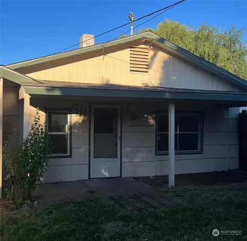 911 SE Date St, College Place, WA 99324